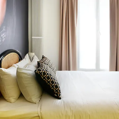 Glam'S Hotel-2